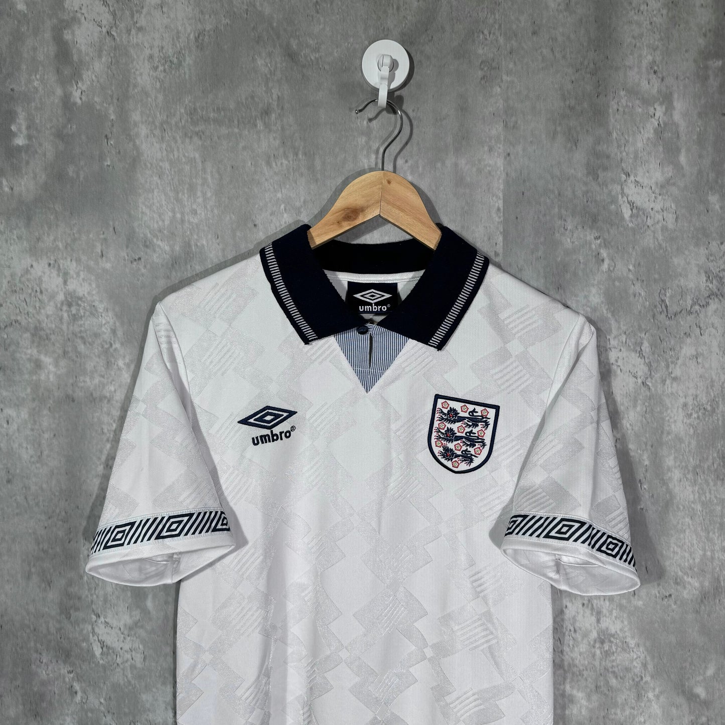 England 1990-1992 Home shirt- small