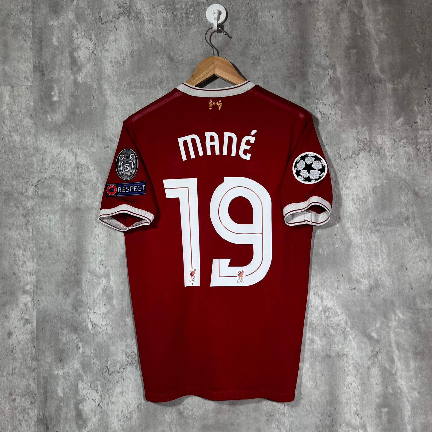 Liverpool 2017/18 Home Mane #19 - Medium