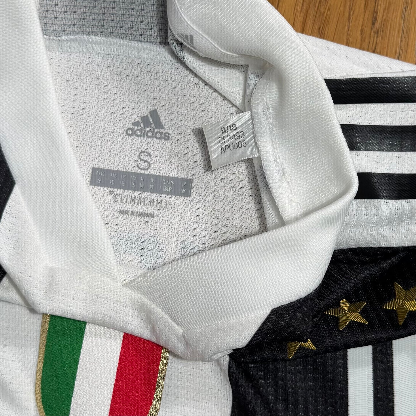Juventus 2018/19 Home Authentic Ronaldo #7 - Small