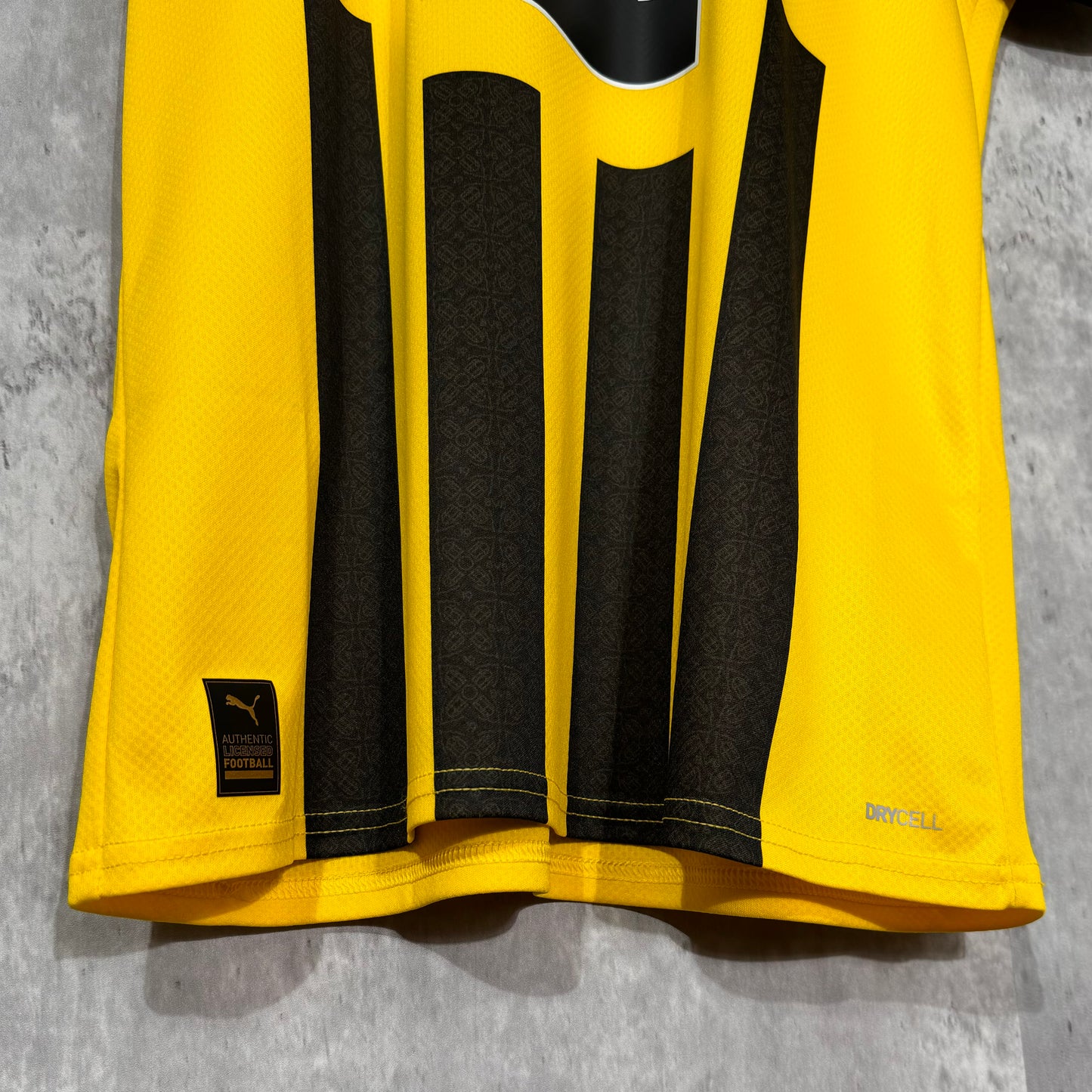 Borussia Dortmund 2022/23 Home Shirt Bellingham #22 - Medium
