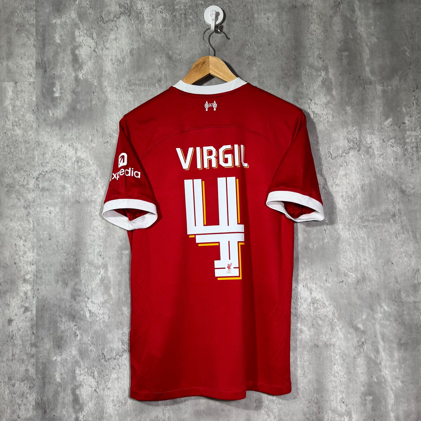 Liverpool 2023/24 Home Virgil #4 - Medium