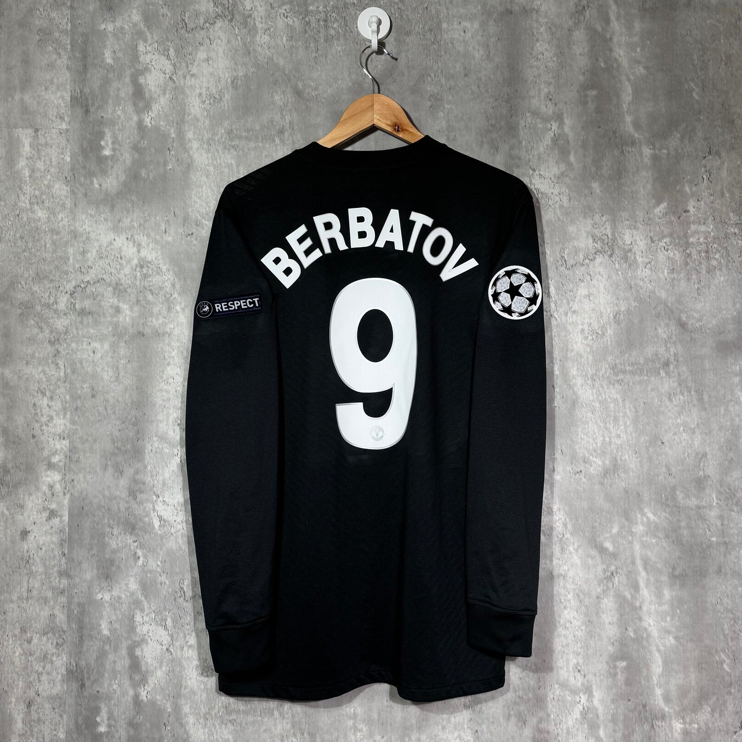 Manchester United 2009/10 Away L/S Berbatov #9 - Large