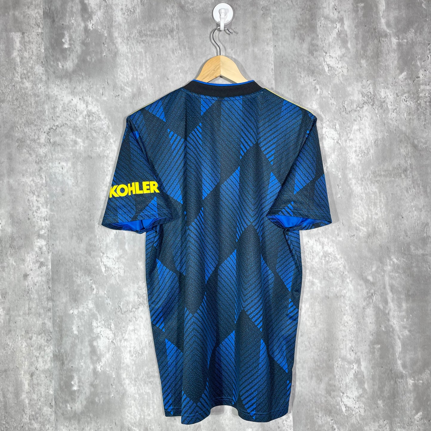Manchester United 2021/22 Third Shirt - Large