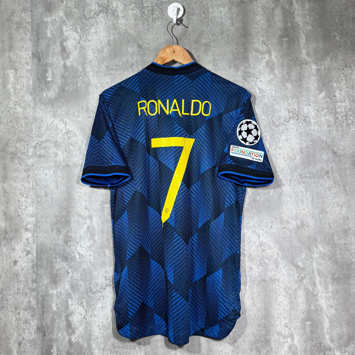 Manchester United 2021/22 Third Authentic Shirt Ronaldo #7 - Large