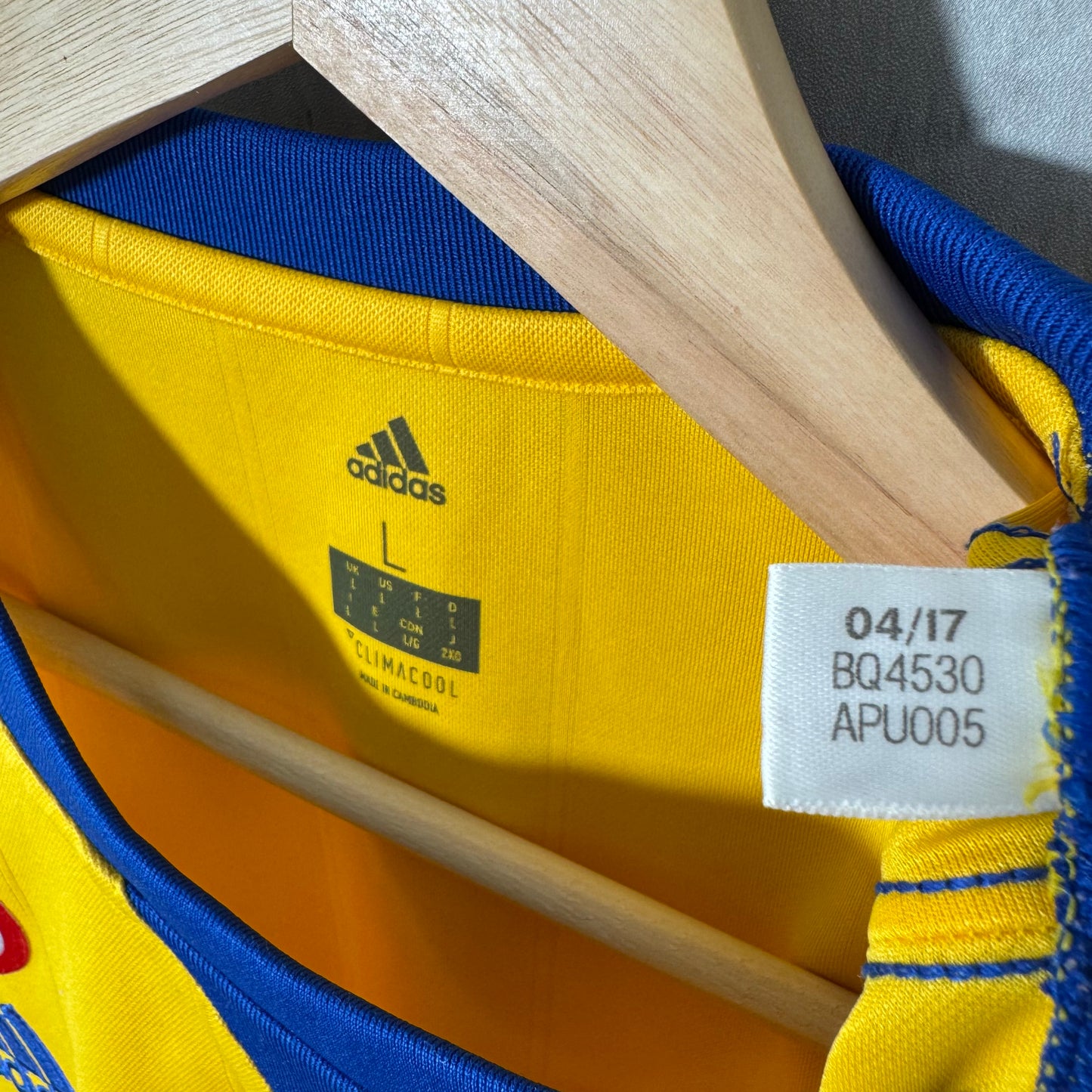 Juventus 2017/18 Away Original Shirt - Large