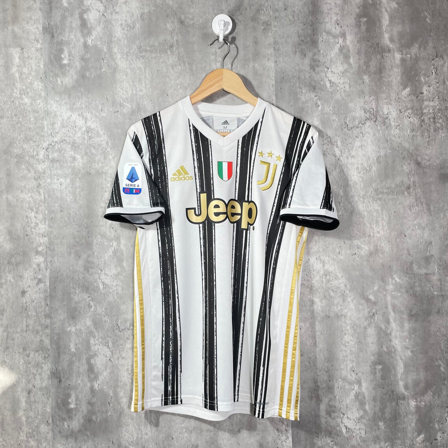 Juventus 2020/21 Home Shirt Ronaldo #7 - Medium