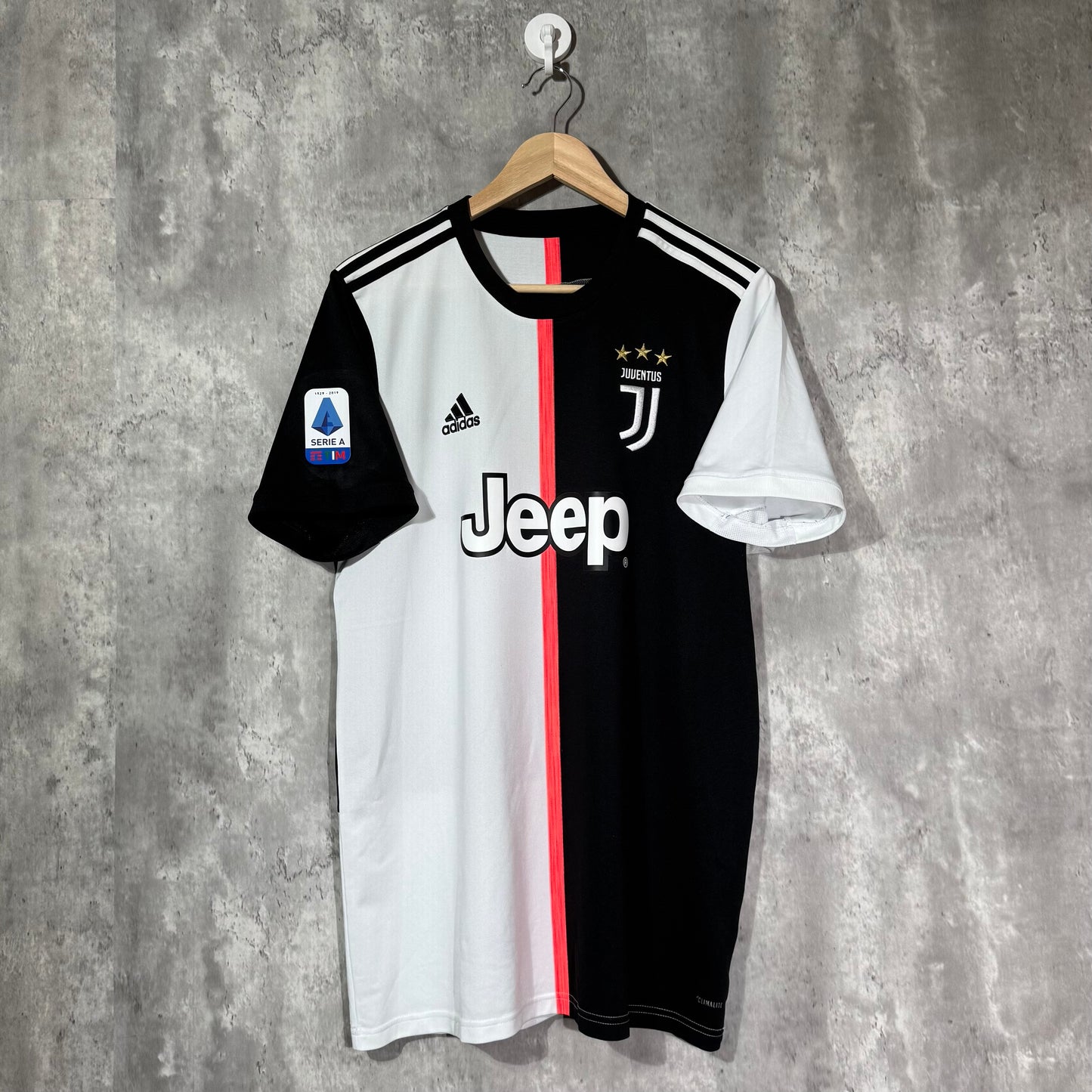 Juventus 2019/20 Home Original Shirt Ronaldo #7 - Large