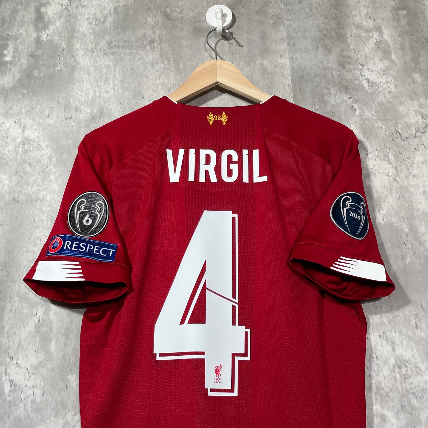 Liverpool 2019/20 Home Virgil #4 - Medium