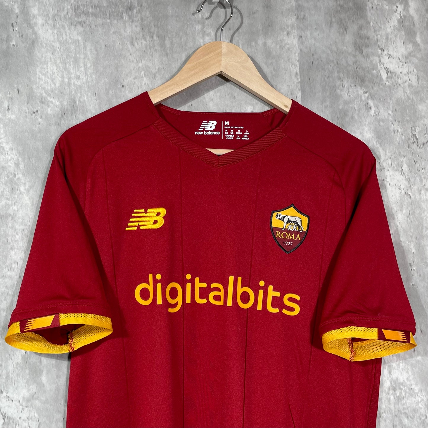 Roma 2021/22 Home Shirt Dybala #21 - Medium