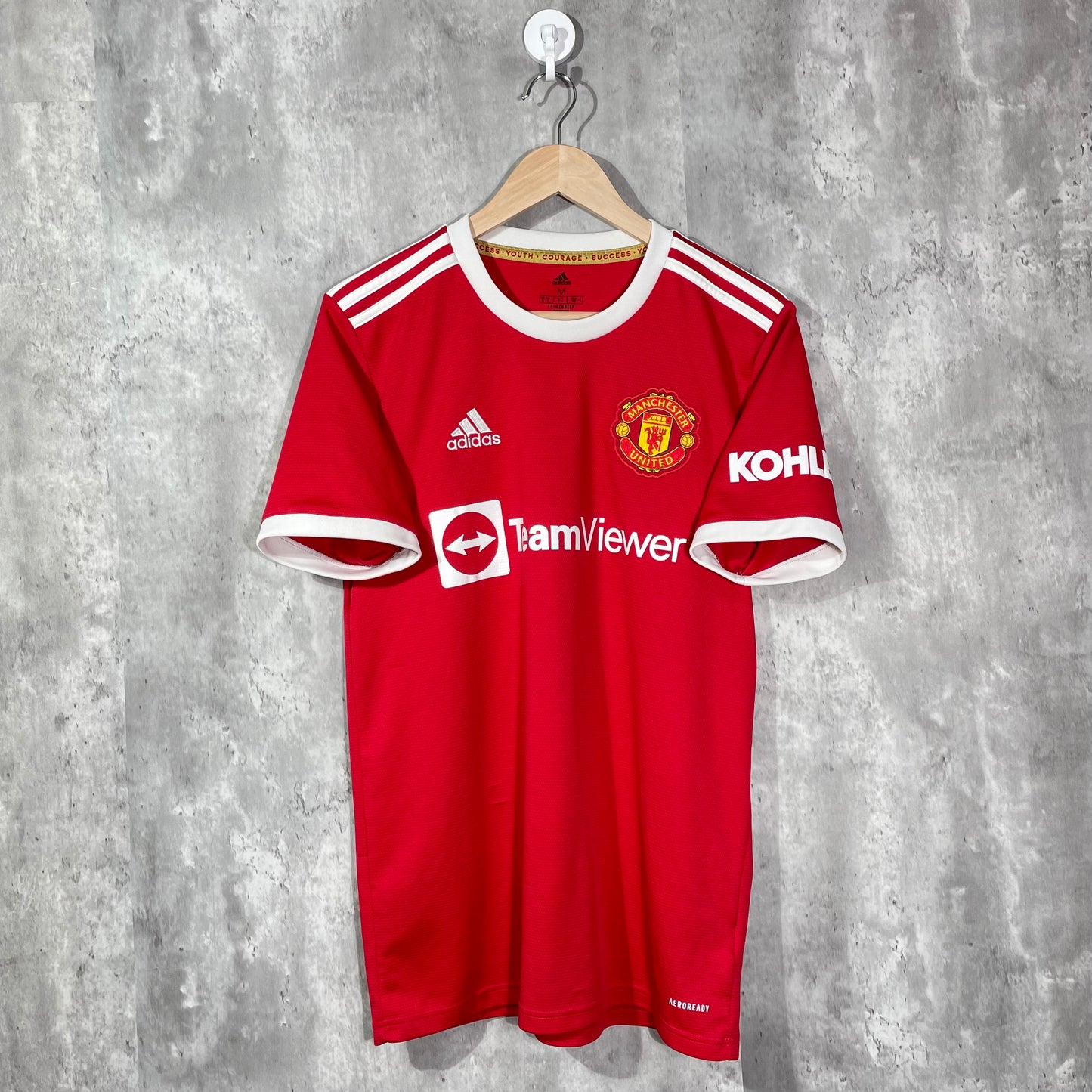 Manchester United 2021/22 Home Shirt Cavani #21 - Medium