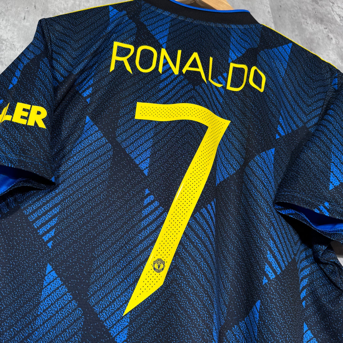 Manchester United 2021/22 Third Shirt Ronaldo #7 - XL