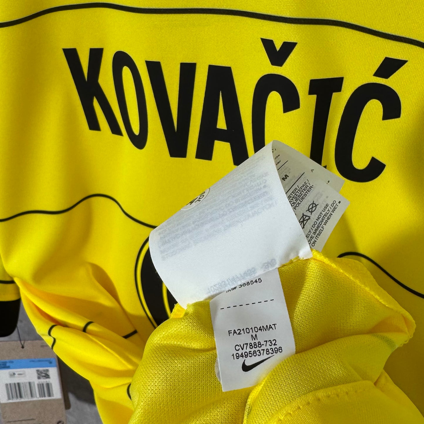Chelsea 2021/22 Away Kovačić #8 - Medium