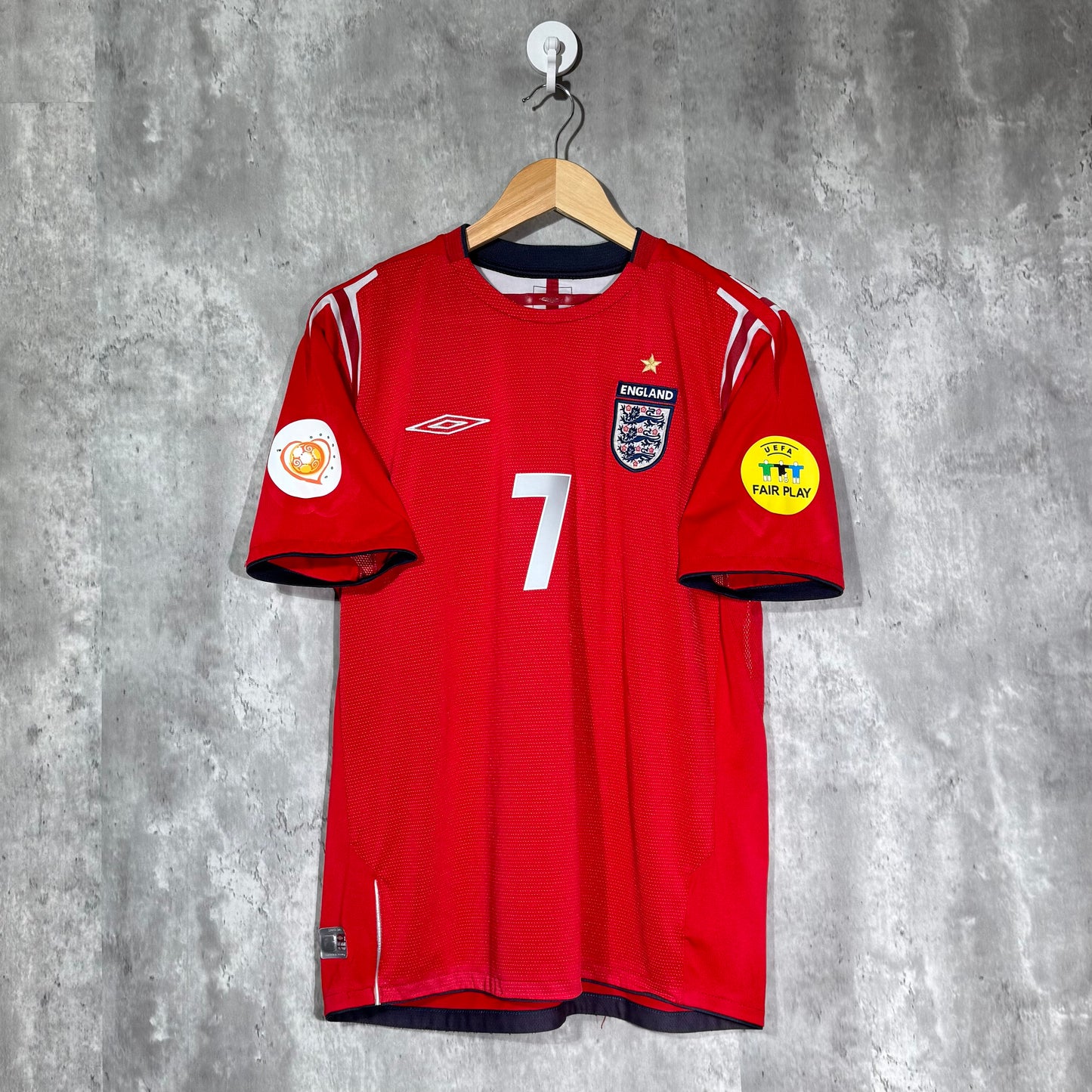 England 2004-06 Away Shirt Beckham #7 - Medium